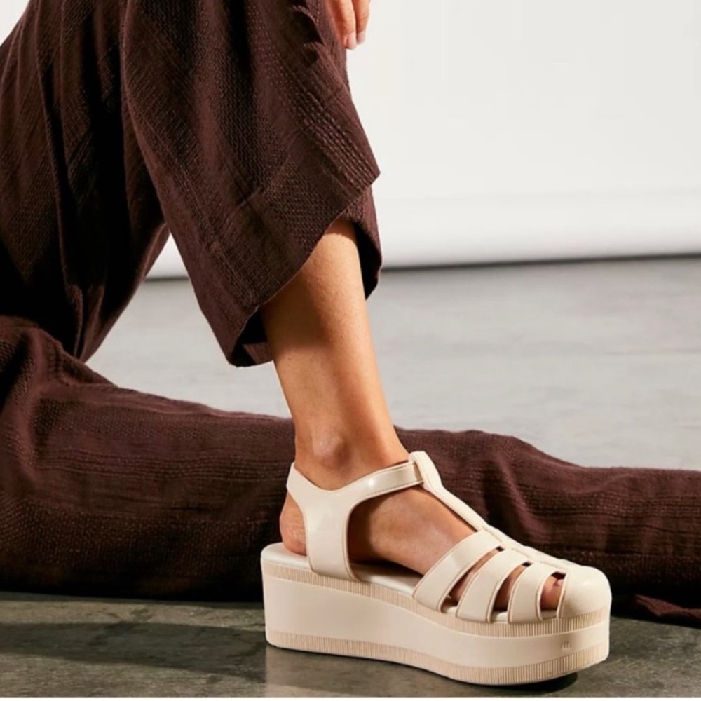 Ellie Fisherman Platforms